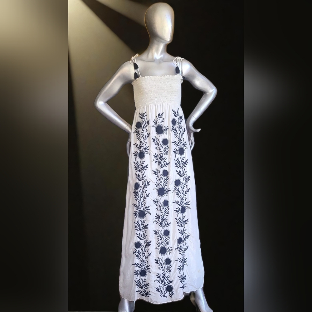 Juicy Couture Black and White Maxi Dress